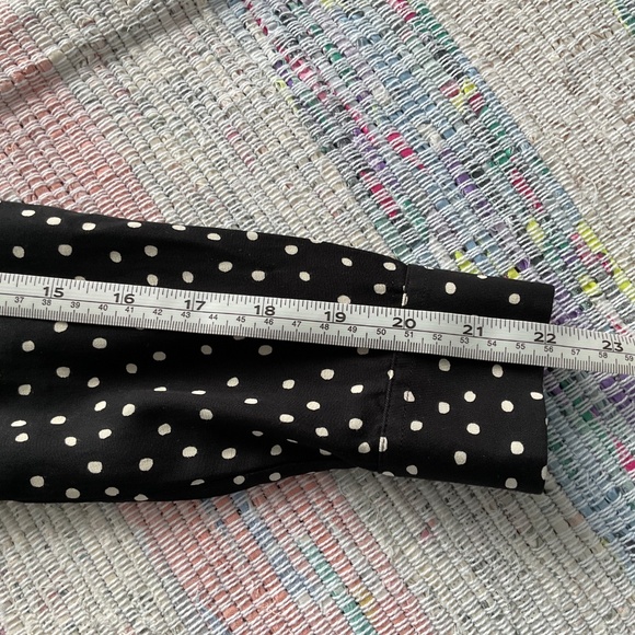 Uniqlo polka-dot rayon shirt size S - Picture 8 of 8